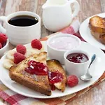 App Lacrima 1 With Breakfast
