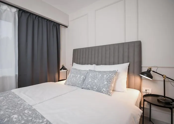 App Lacrima 1 With Breakfast דירה